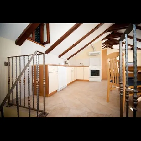 Appartement Peline 21 *